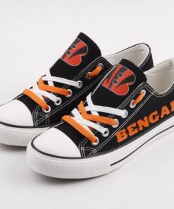 Cincinnati Bengals Limited Print NFL Students Low Top Canvas Shoes Sport Sneakers 3 45c8dd66 242d 4740 9641 65d37ae674a9