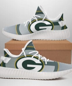 Green Bay Packers NFL 350v Yeezy Sneakers 3 b081f5f4 f987 4e3a 9876 e29c0ae8b93a